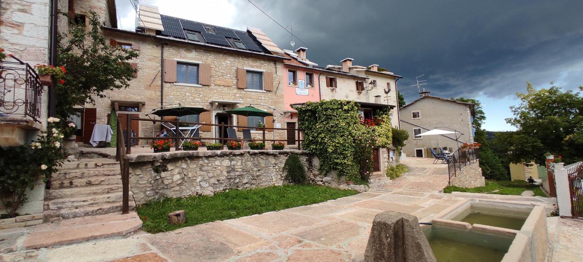 Malga Laben Bed & Breakfast Velo Veronese Exterior photo